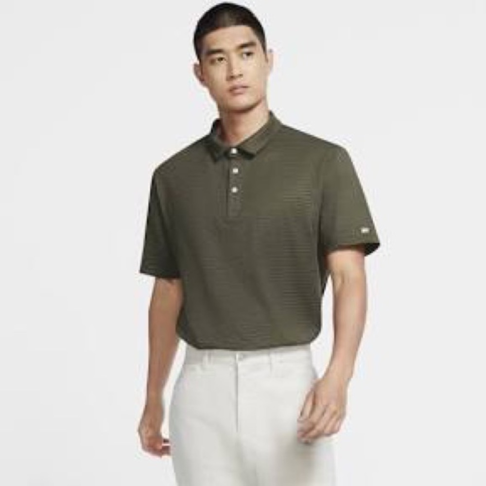 Men’s Nike Golf Tee